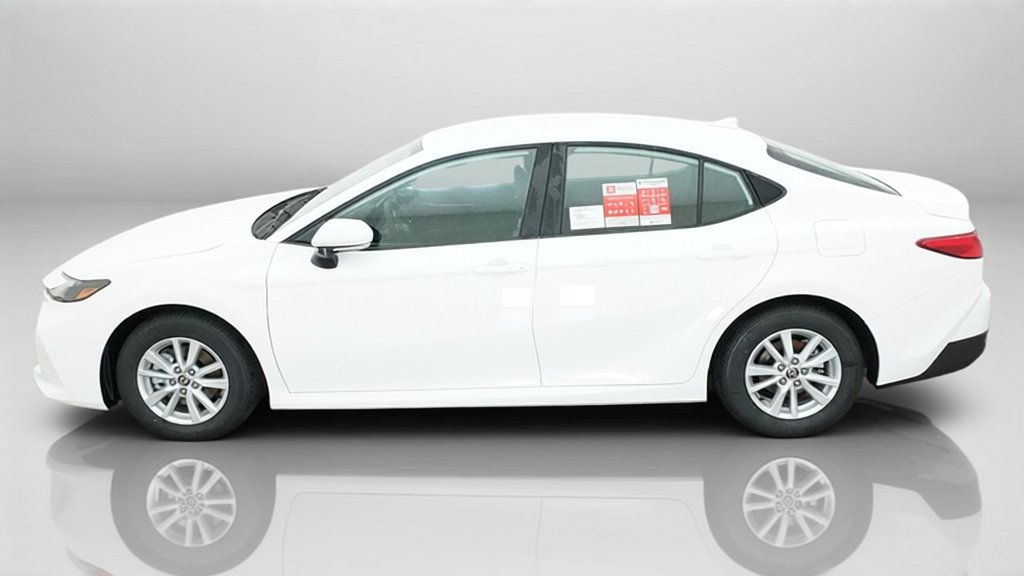 New 2026 Ice Cap Toyota LE image 2