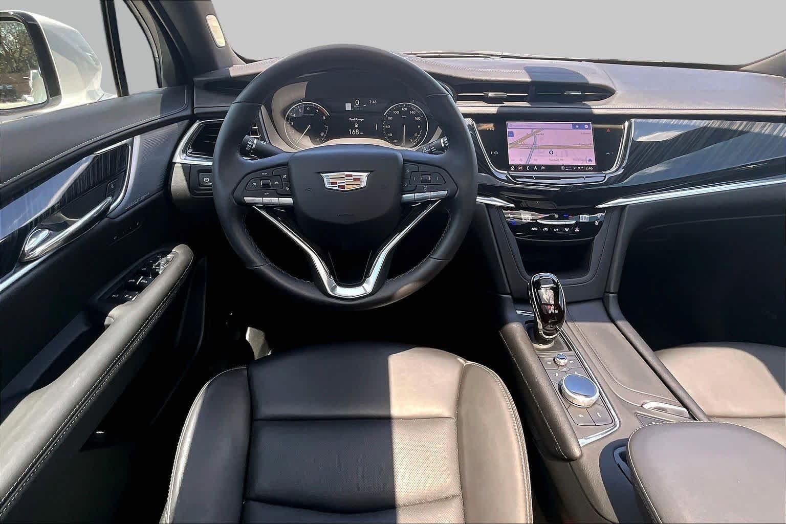 Pre-Owned 2025 Cadillac XT6 FWD Premium Luxury
