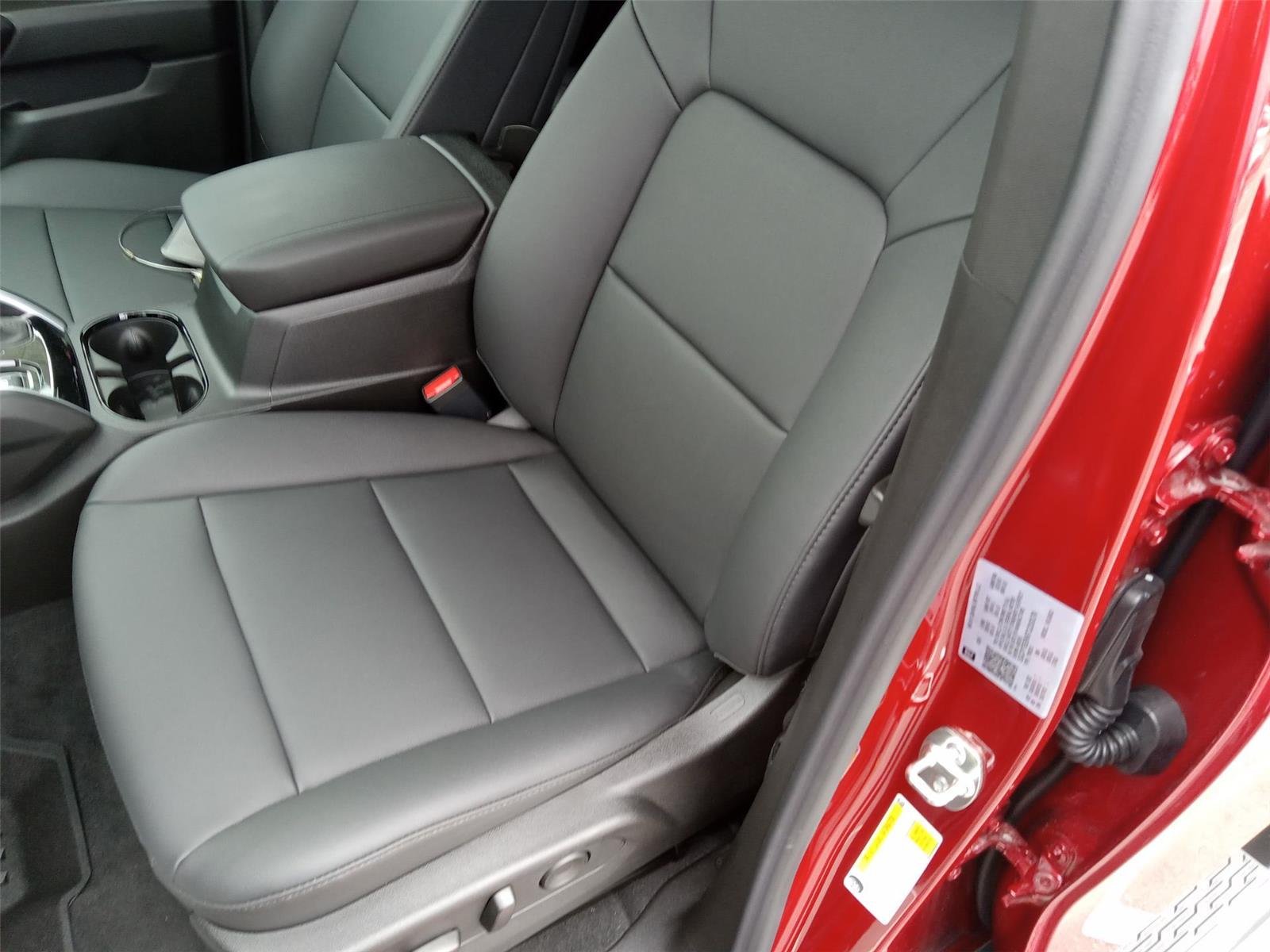 2026 Chevrolet Colorado Trail Boss - Photo 10