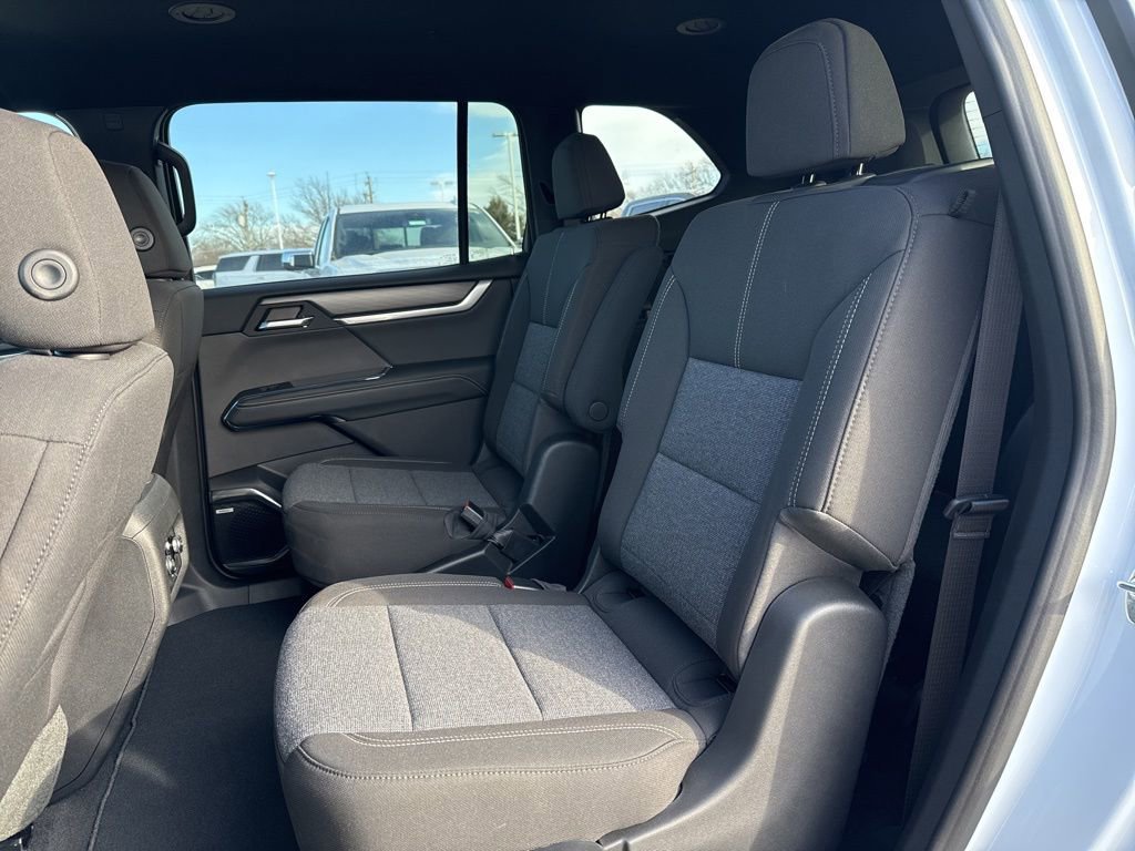 2026 GMC Acadia Elevation - Photo 10