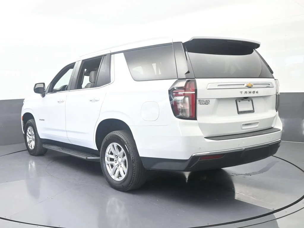 Used 2024 Summit White Chevrolet LT image 4