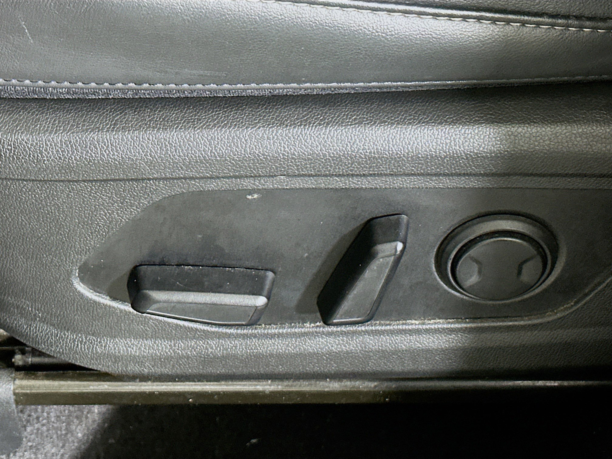Used 2022 Ebony Black Kia SX image 13