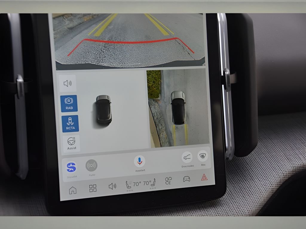 2026 Volvo EX30 Ultra - Photo 20