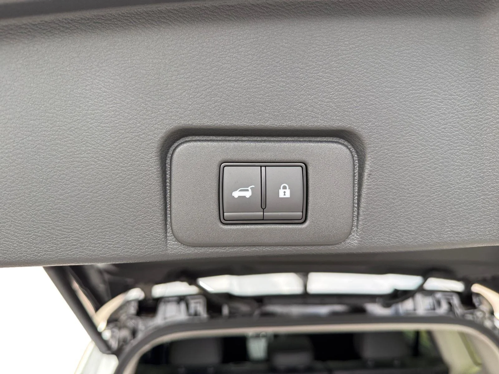 New 2026 Everest White Pearl/Super Black Nissan Platinum image 24