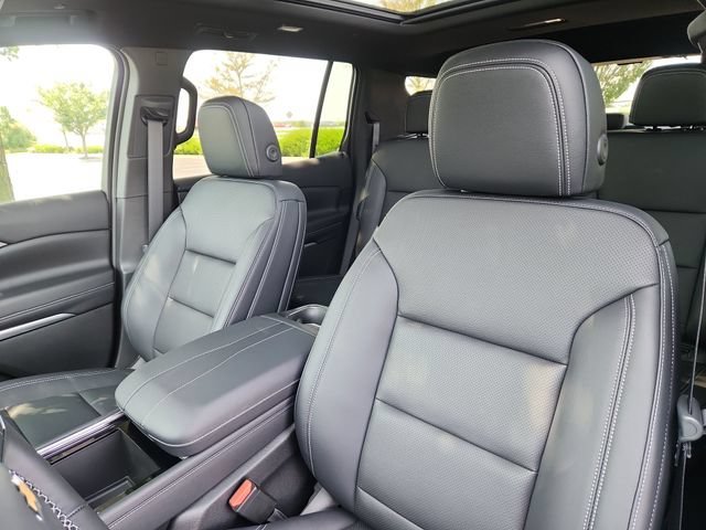 2027 Chevrolet Traverse LT - Photo 13