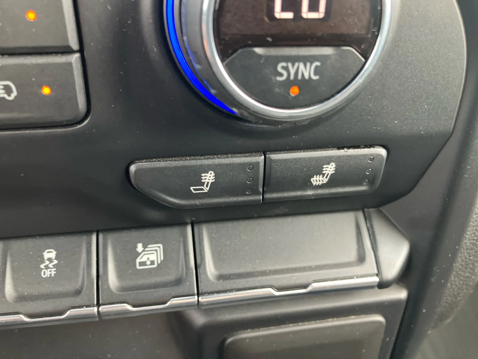 Used 2019 Cajun Red Tintcoat Chevrolet LT image 27