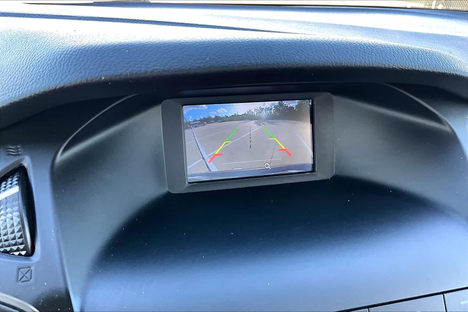 Used 2018 Magnetic Metallic Ford SE image 26