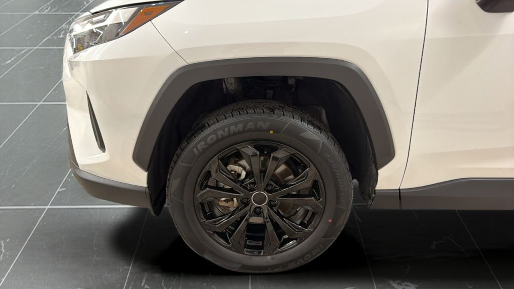 Used 2025 White Toyota XLE image 25