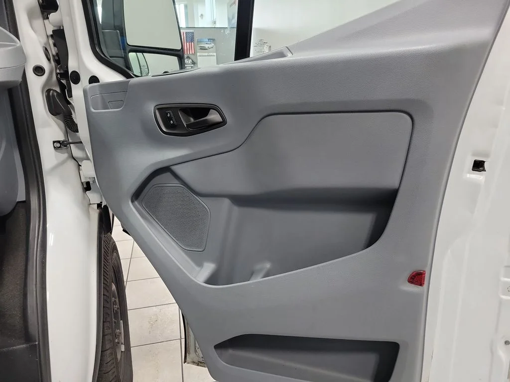 Used 2019 White Ford XLT image 12