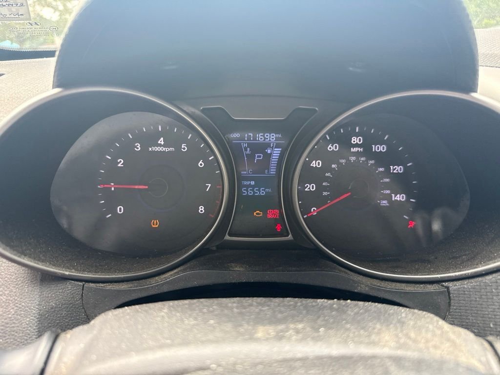 Used 2012 Black Hyundai Base image 6