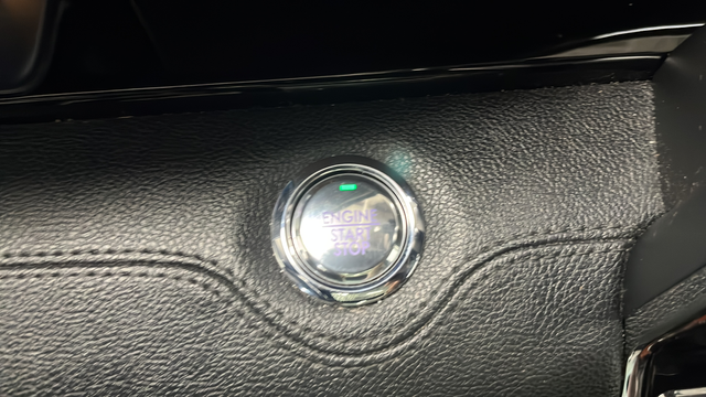 Used 2020 Black Lincoln Reserve image 22