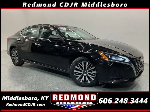 2025 Nissan Altima 2.5 SV's photo