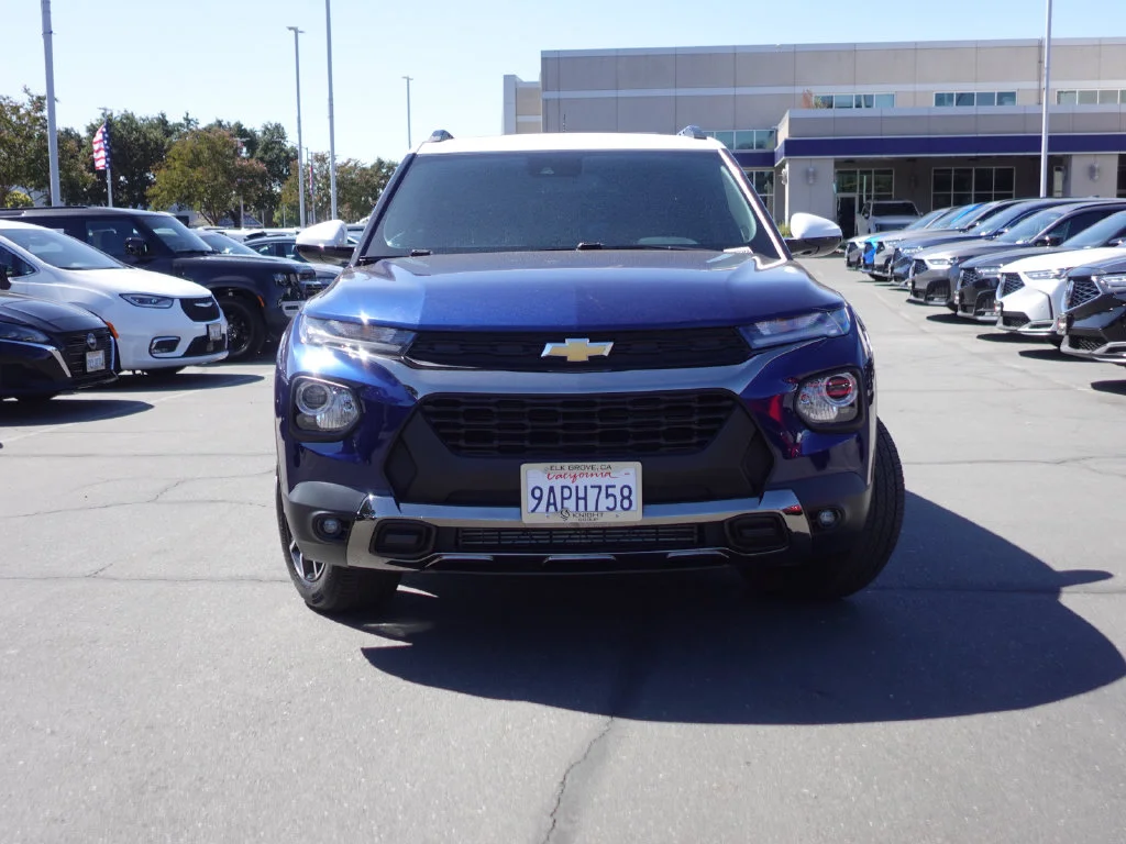 Used 2022 Blue Glow Metallic Chevrolet ACTIV image 2