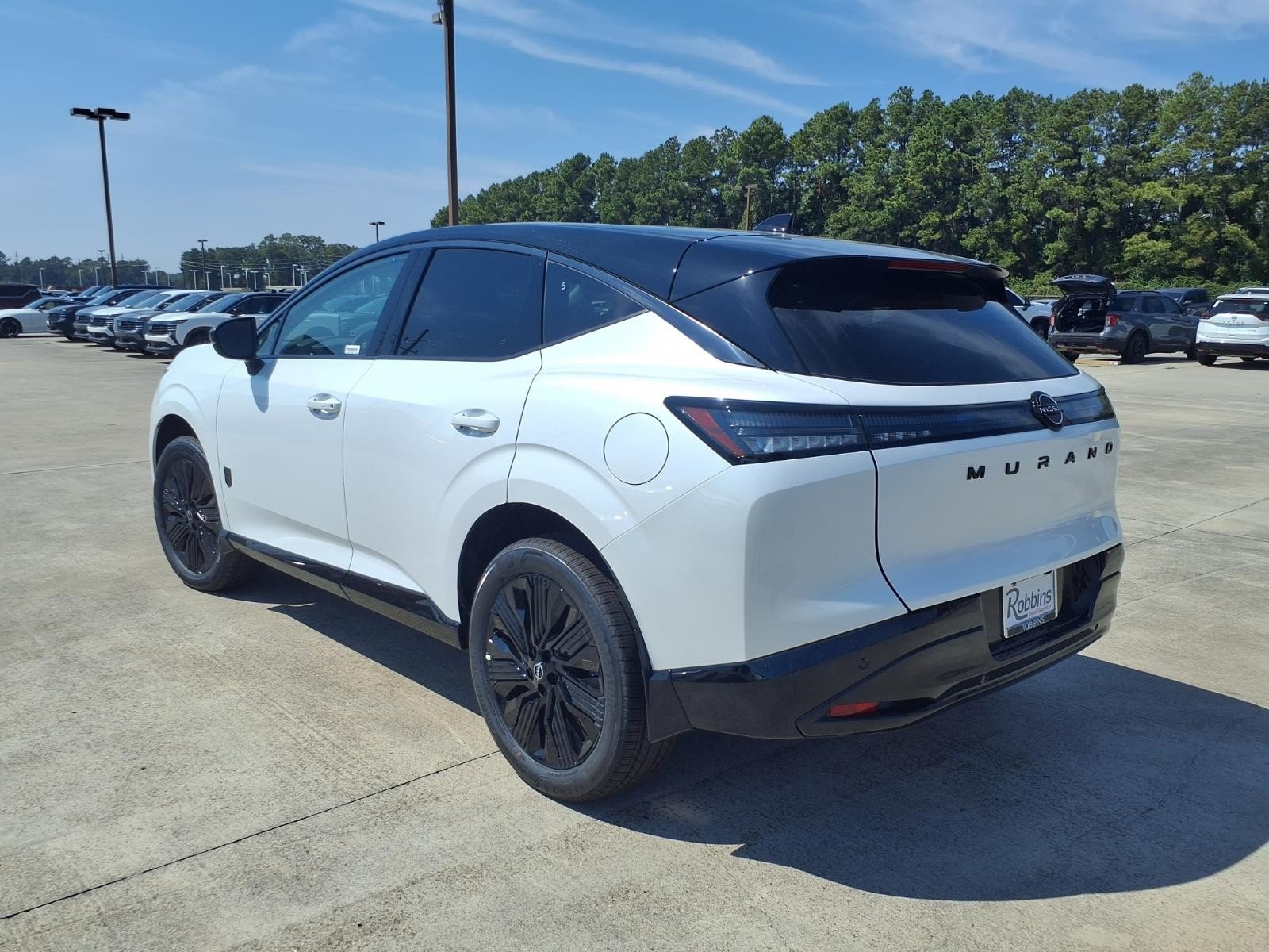 2027 Nissan Murano photo 4 of 25