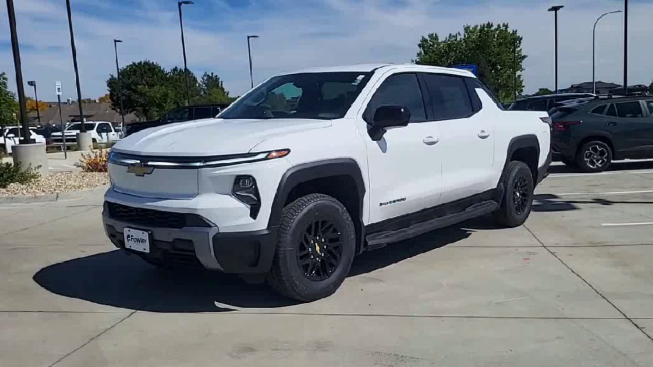 2026 Chevrolet Silverado EV LT - Photo 43