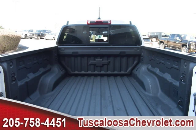 Used 2023 SUMMIT WHITE Chevrolet 4WD LT image 10