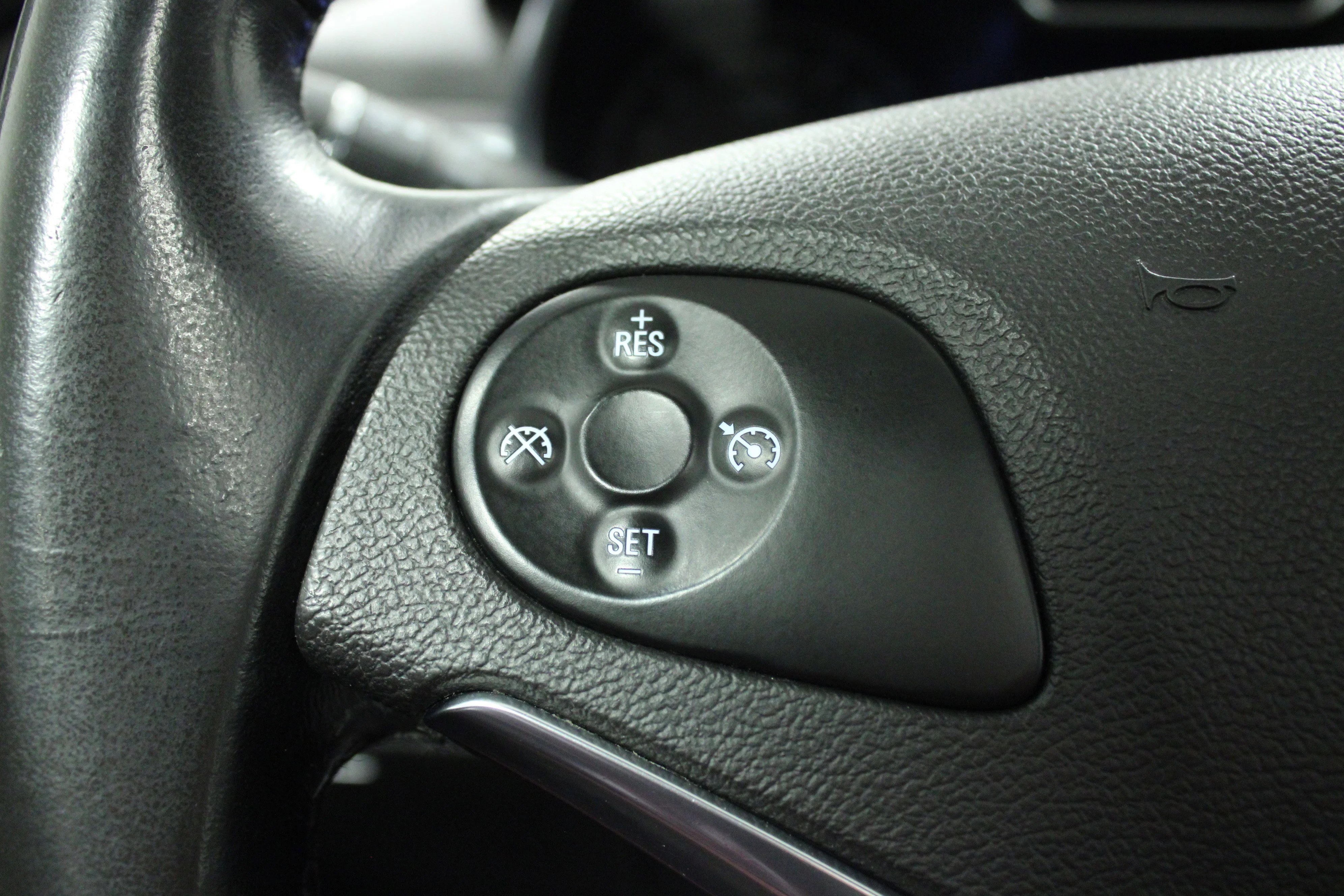 Used 2015 SILVER ICE METALLIC Chevrolet LT image 19