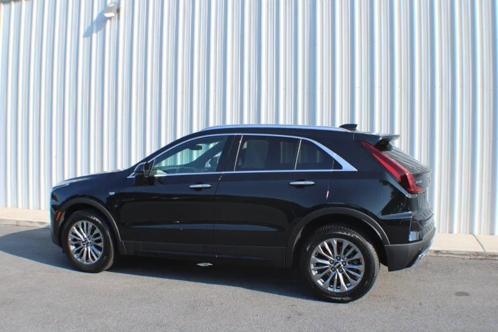 Used 2025 Stellar Black Metallic Cadillac Premium Luxury image 3