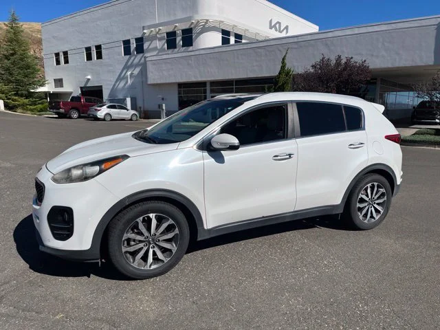 Used 2017 Snow White Pearl Kia EX image 1