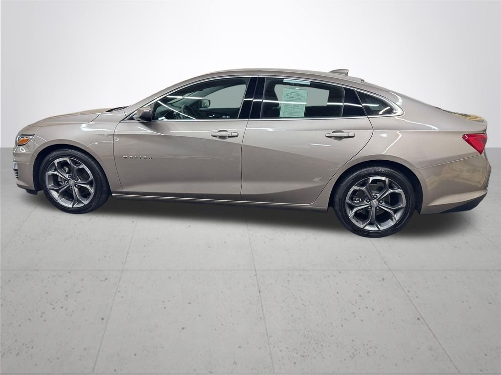 Used 2023 Gray Chevrolet LT image 3
