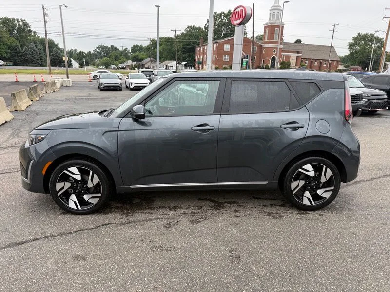 Used 2024 Gray Kia GT-Line image 5