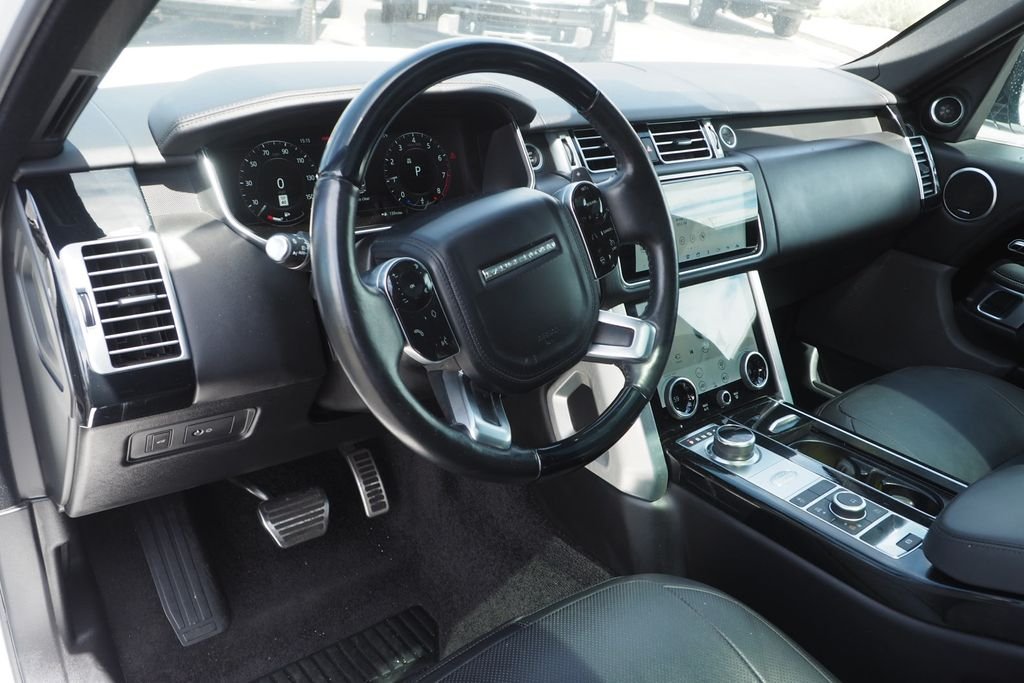 Used 2022 White Land Rover Westminster image 13