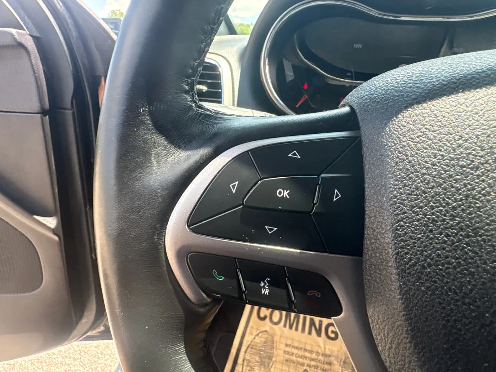 Used 2018 Diamond Black Crystal Pearlcoat Jeep Limited image 22