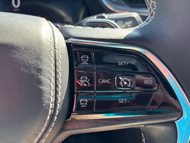 Used 2021 Silver JEEP Overland image 18