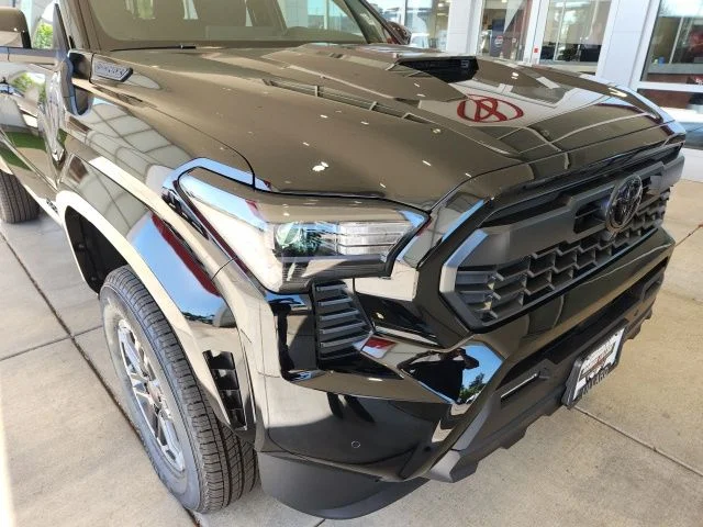 2026 Toyota Tacoma TRD Sport - Photo 8