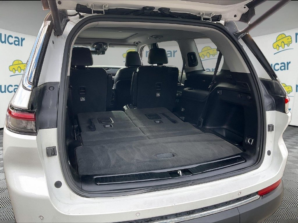 Used 2021 Bright White Clearcoat Jeep Limited image 38