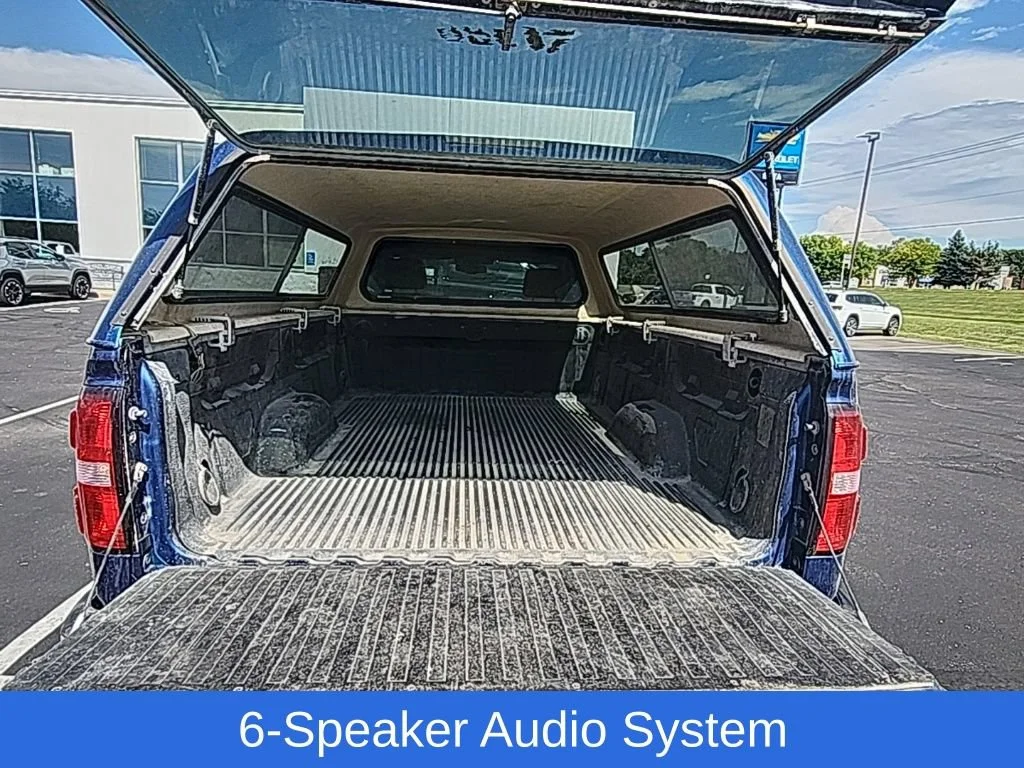 Used 2015 STONE BLUE METALLIC GMC SLE image 13