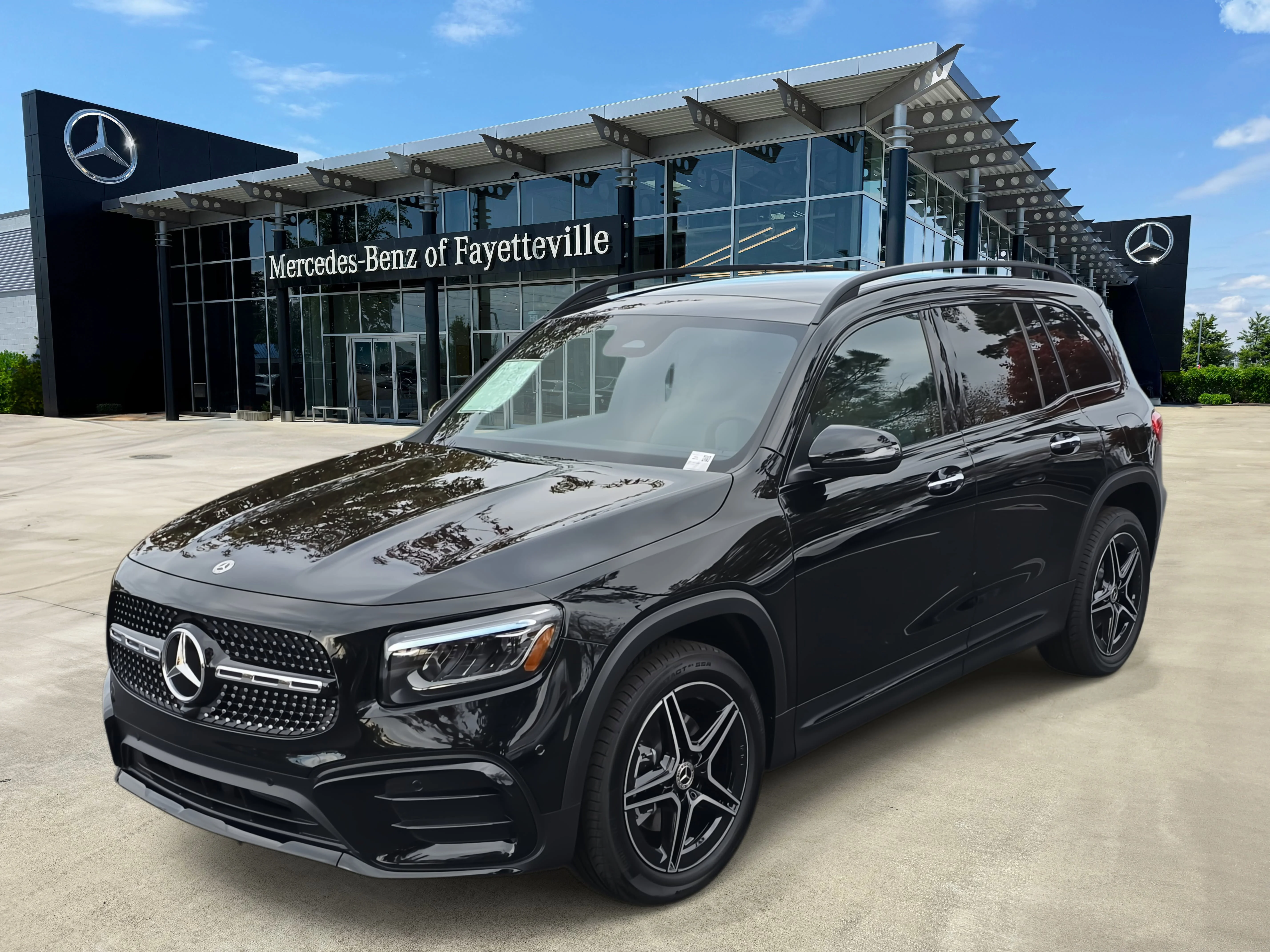 2026 Mercedes-Benz GLB GLB 250's photo