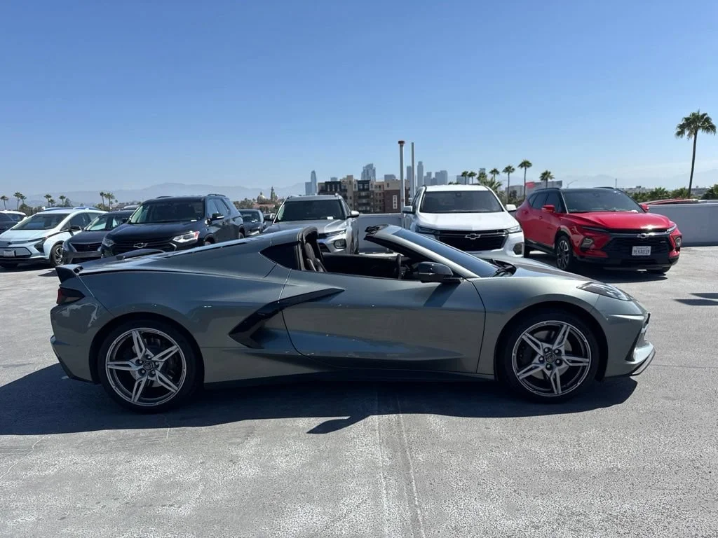 Used 2023 Hypersonic Gray Metallic Chevrolet 3LT image 4