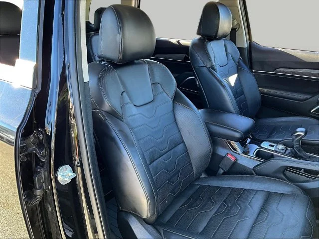 Used 2022 Black Kia SX image 31