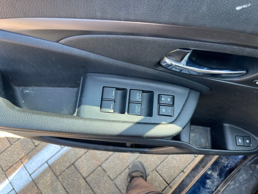 Certified Used 2021 Obsidian Blue Pearl Honda EX-L image 9