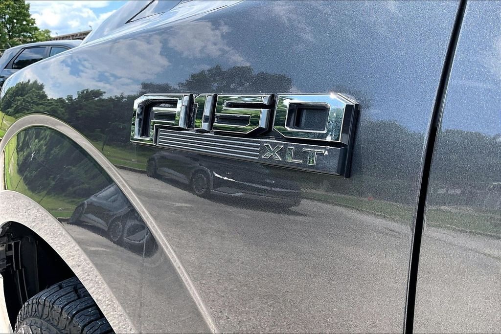 Used 2019 Gray Ford XLT image 11