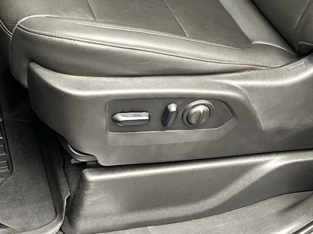Used 2023 Cayenne Red Tintcoat GMC SLT image 13