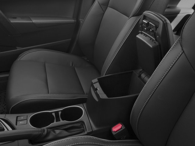 Used 2016  Toyota  image 18