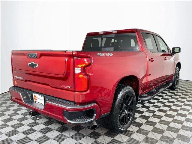 Used 2024 Radiant Red Tintcoat Chevrolet RST image 9