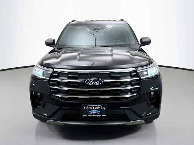New 2027 Agate Black Metallic Ford Active image 2