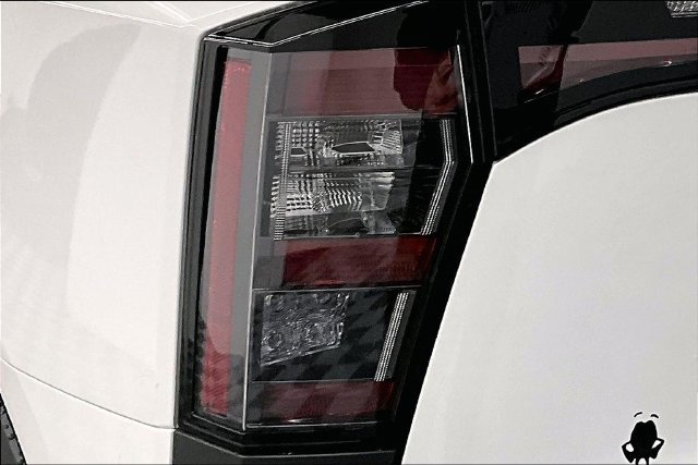 New 2026 Aspen White with Black Roof Nissan SR image 18