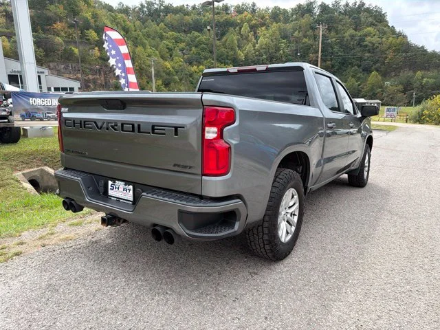 Used 2019 Gray Chevrolet RST image 4