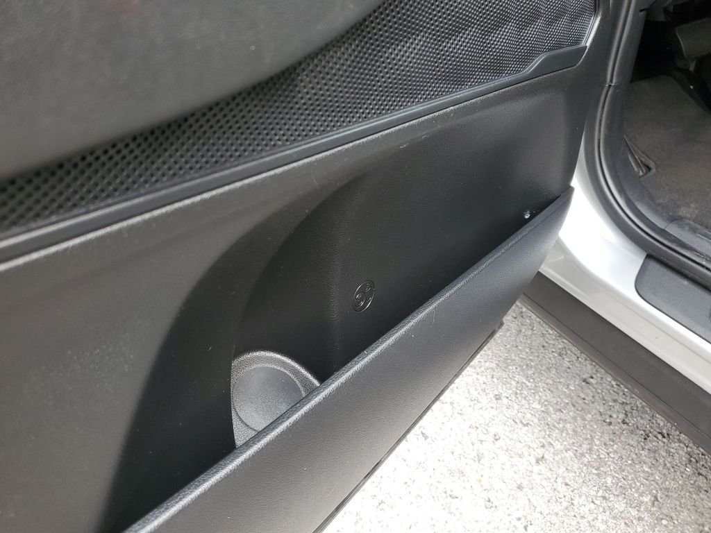 Used 2023 Silver Hyundai SEL image 18