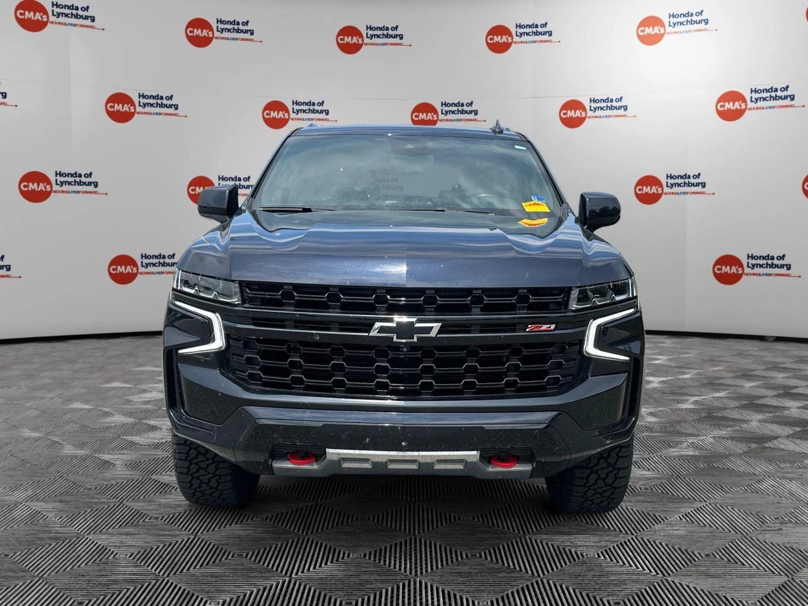 Used 2023 Black Chevrolet Z71 image 8