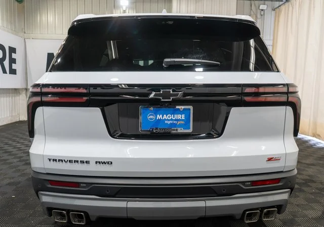 2027 Chevrolet Traverse Z71 - Photo 6