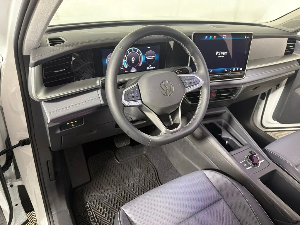 New 2026 White/off-white Volkswagen 2.0T SE image 8