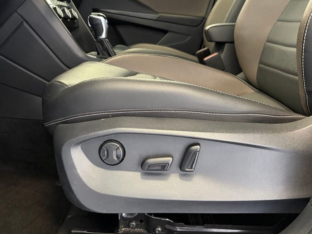Used 2023 Silver Metallic Volkswagen 1.5T SEL image 11