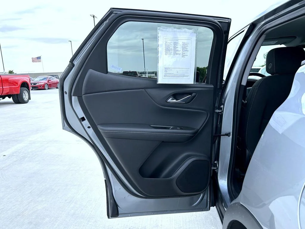 2025 Chevrolet Blazer 2LT - Photo 21