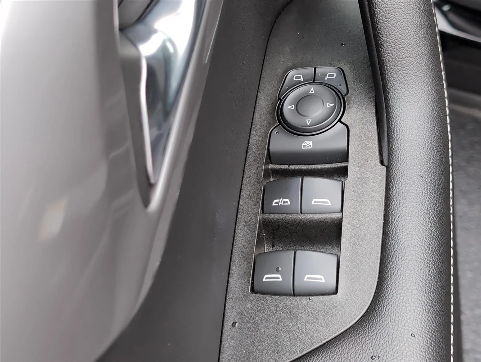 Used 2023 Black Chevrolet LT image 16