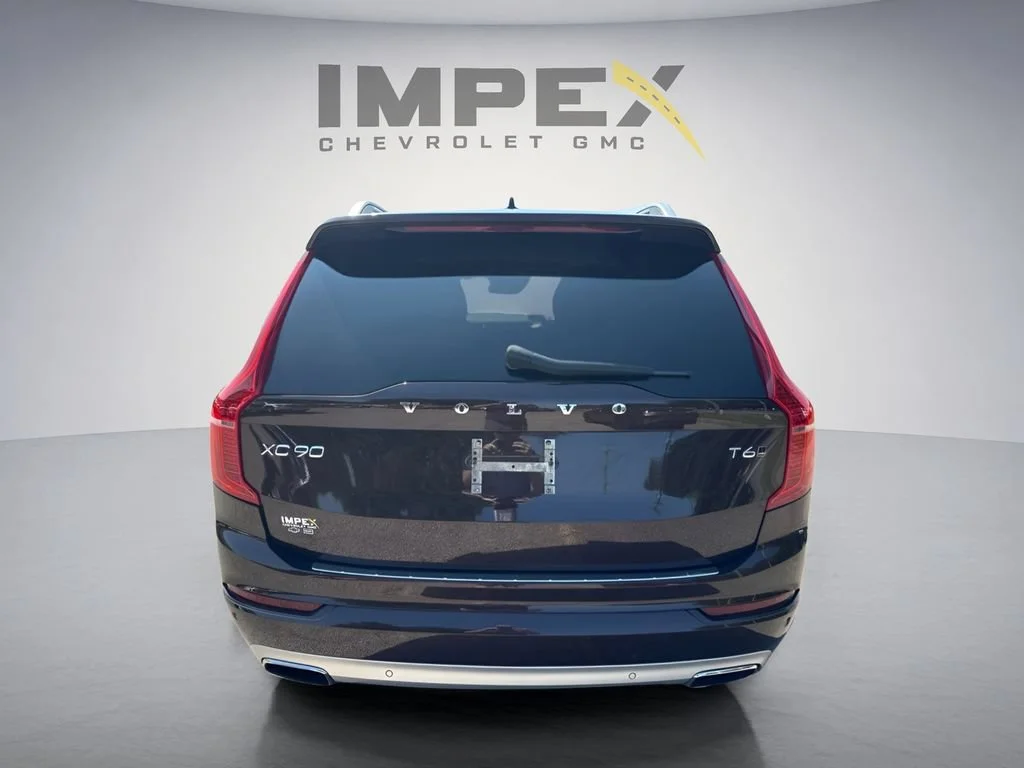 Used 2018  Volvo Momentum image 4